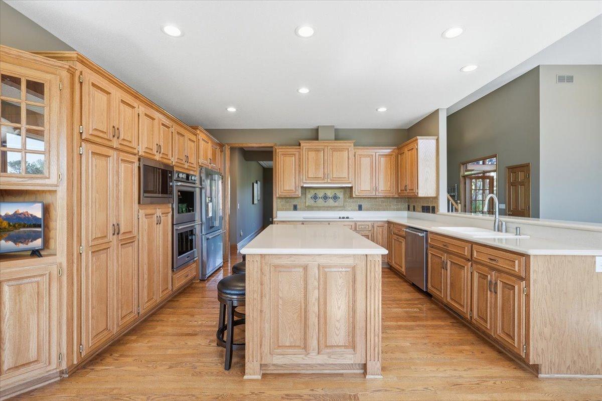 Eat in kitchen is perfect for quick meals and enjoying time together while meal prepping.