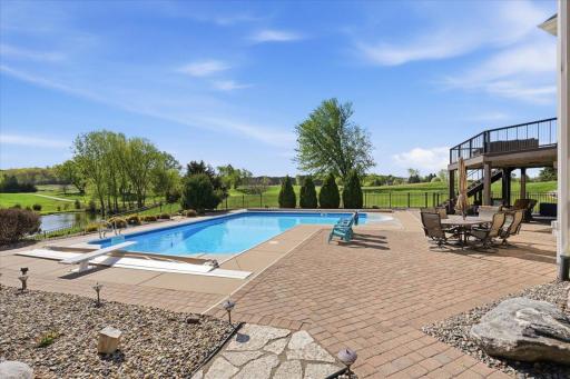 Your 33,000 gallon L-shaped pool is a true showstopper.