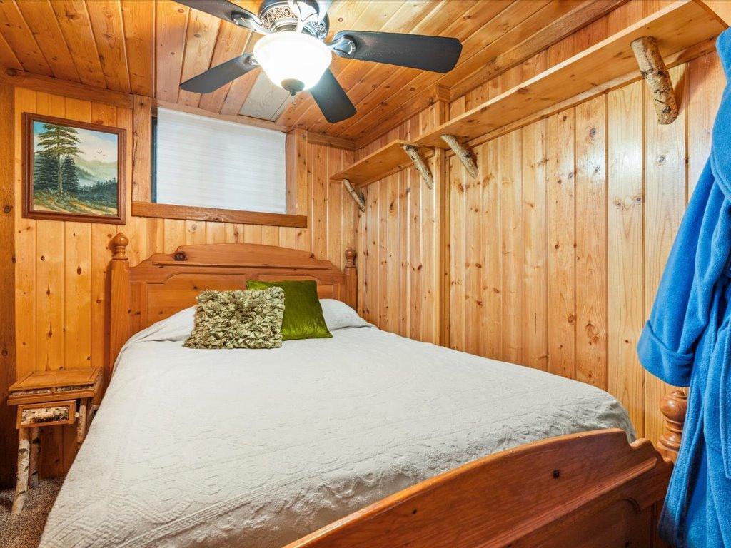 Lower level bedroom 2