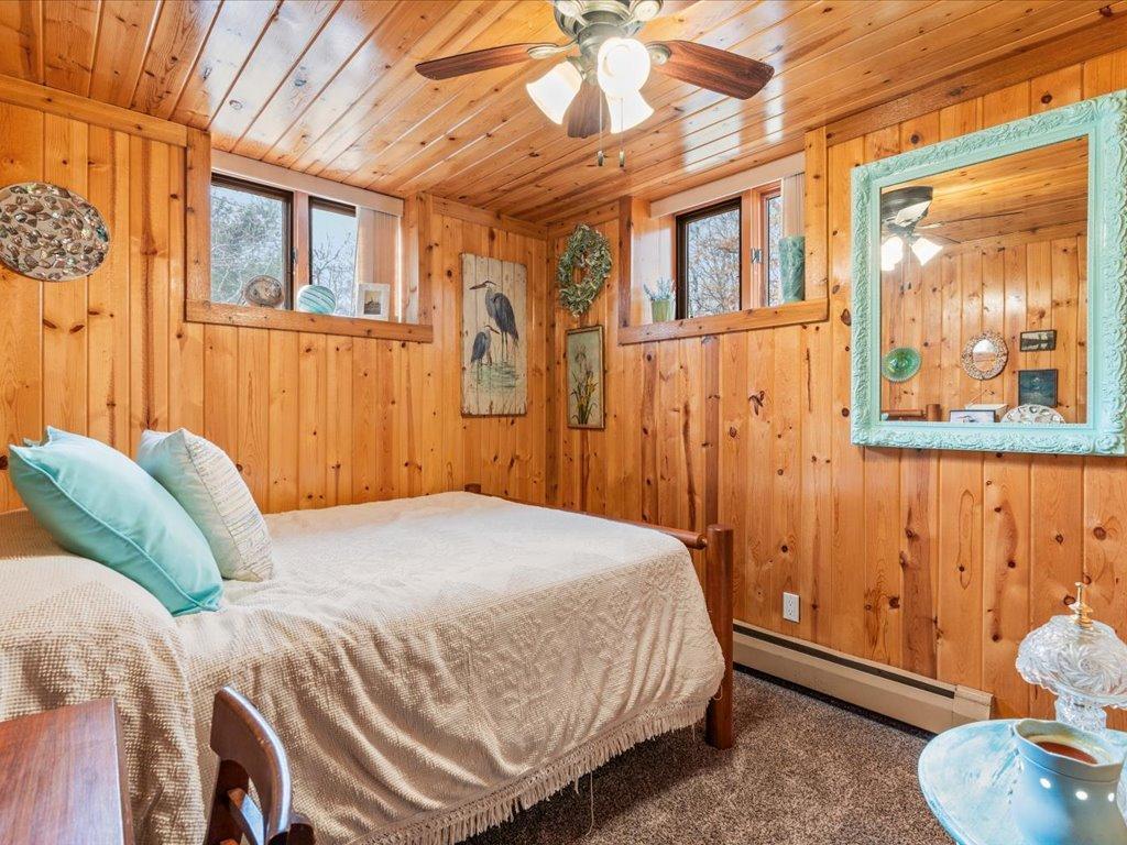 Lower level bedroom 1