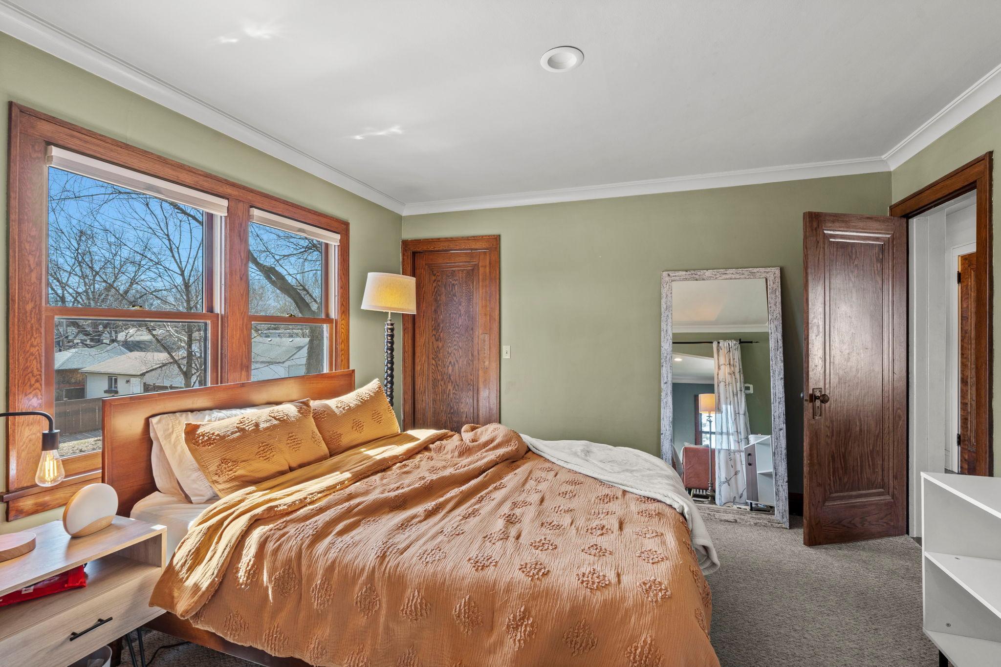 44-web-or-mls-5150 39th Ave S-291.jpg