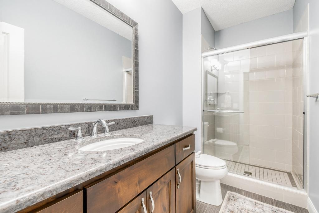 5676 Garden Drive - MLS Sized - 021 - 21 Primary Bathroom.jpg