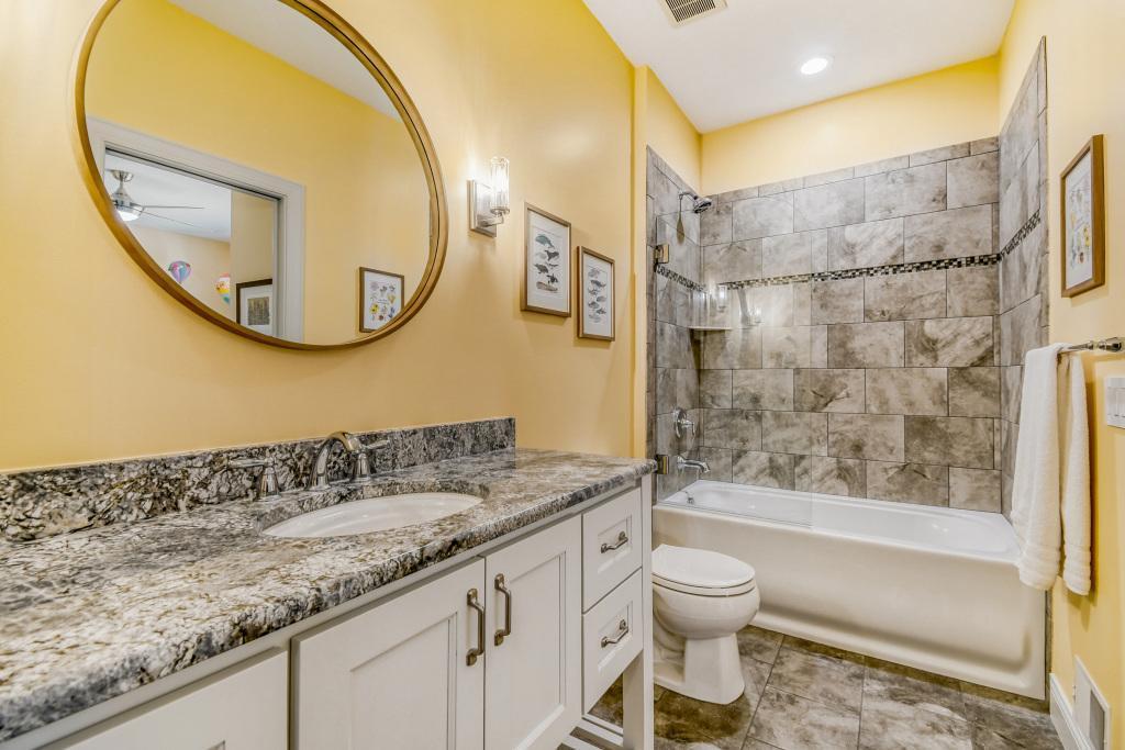 5676 Garden Drive - MLS Sized - 016 - 16 Primary Bedroom.jpg