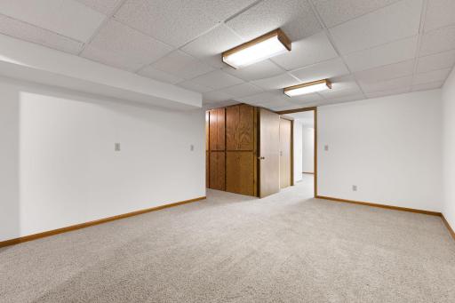 8917 Cambridge Avenue, Brooklyn Park, MN 55443
