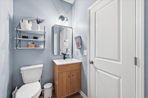 Guest 1/2 bath on the main level
