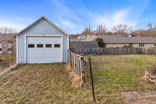 117 W Van Dusen Street, Springfield, MN 56087