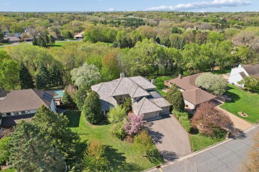 Photo for 782 Evergreen Knolls, Mendota Heights, MN 55118 - listing #7033115 Welcome home to 782 Evergreen Knolls in Mendota Heights, MN