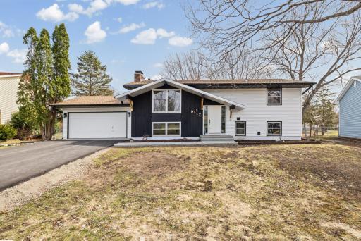 9117 31st Avenue N, Minneapolis, MN 55427