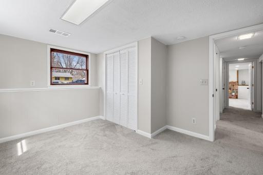 9117 31st Avenue N, Minneapolis, MN 55427