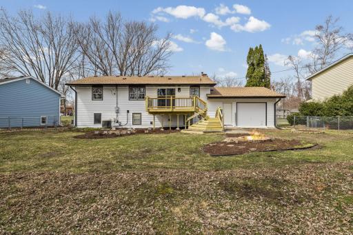 9117 31st Avenue N, Minneapolis, MN 55427