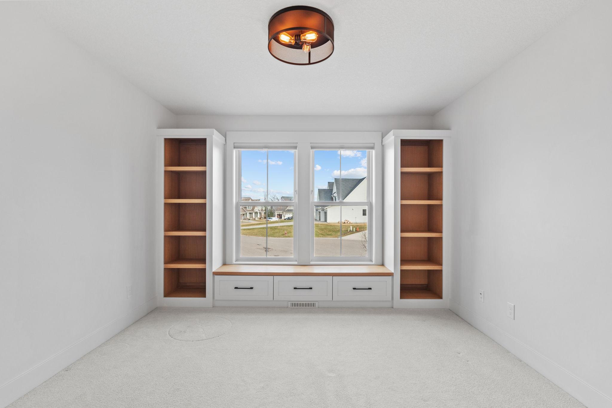 92-web-or-mls-769 Woodland Hill Ct-92.jpg