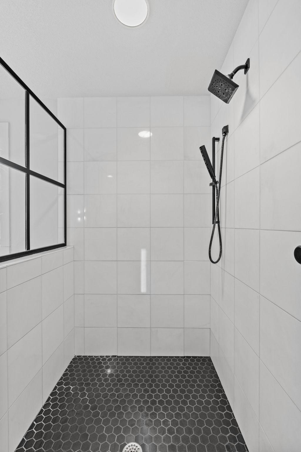 113-web-or-mls-769 Woodland Hill Ct-113.jpg