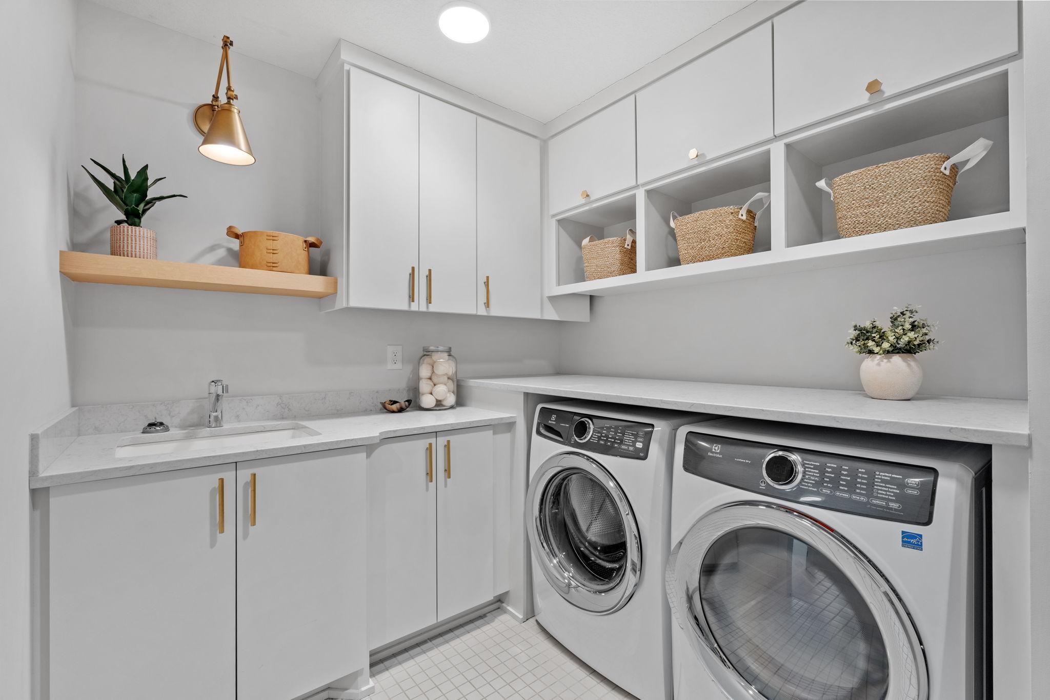 102-web-or-mls-769 Woodland Hill Ct-102.jpg