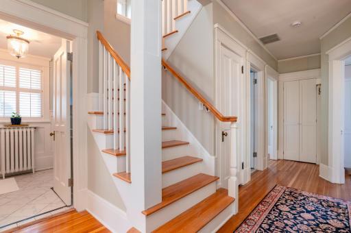 789 Lincoln Avenue, Saint Paul, MN 55105