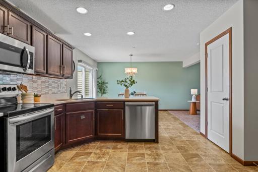 5104 61st Street NW, Rochester, MN 55901