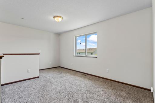 5104 61st Street NW, Rochester, MN 55901