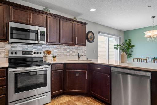 5104 61st Street NW, Rochester, MN 55901