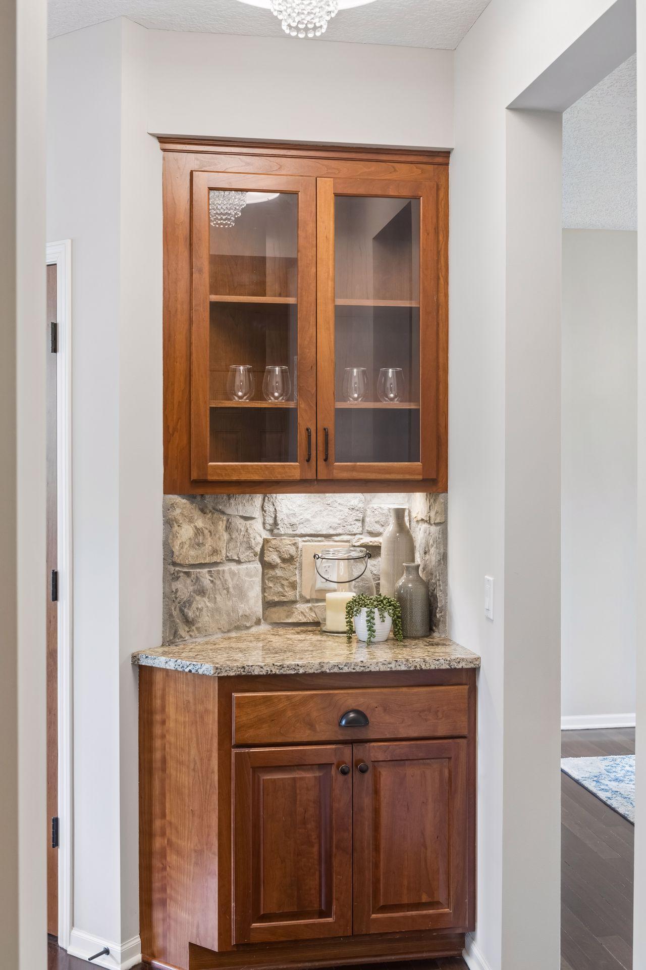 Separate countertop & cabinet space