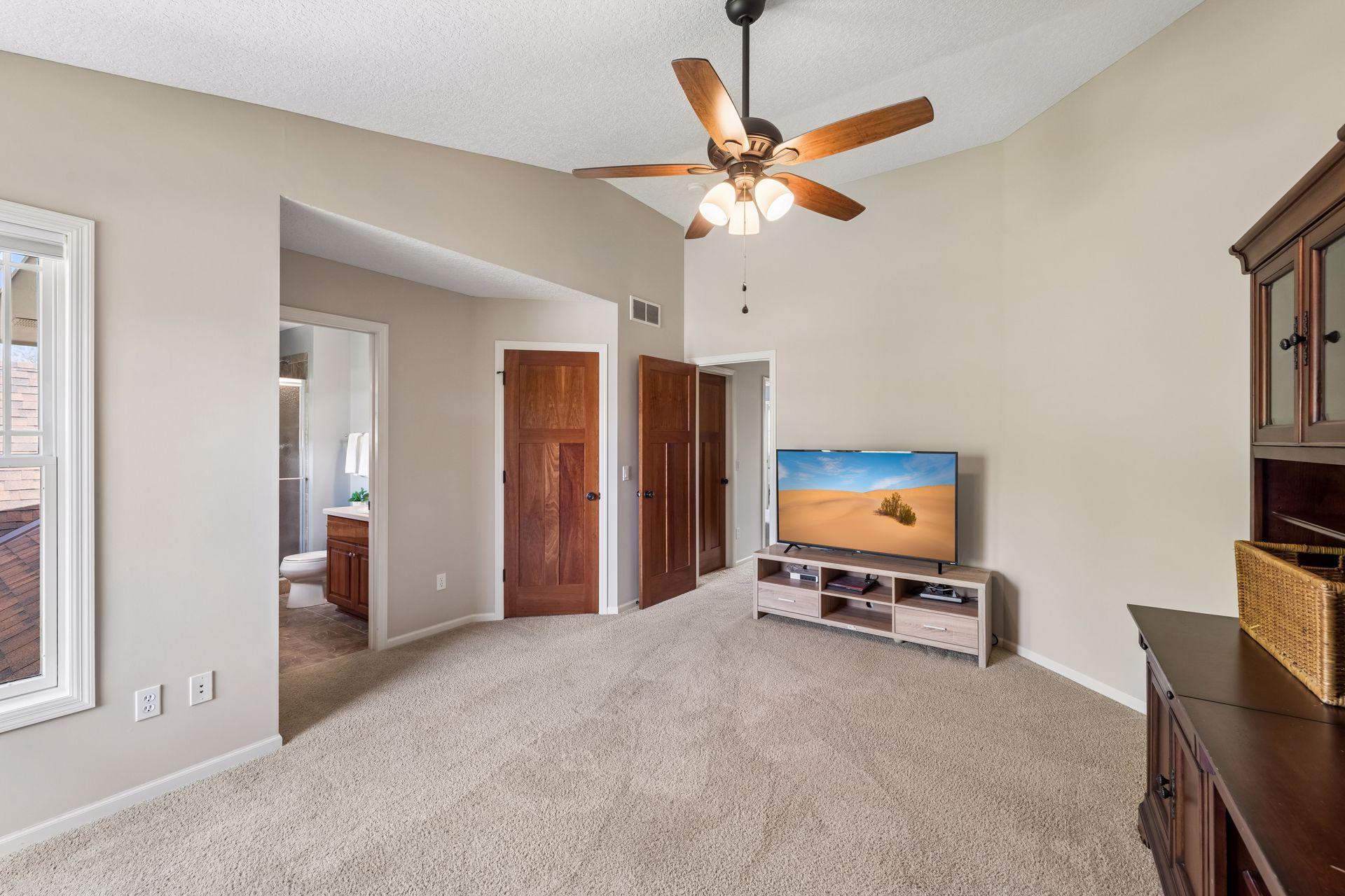 4th bedroom w. ensuite