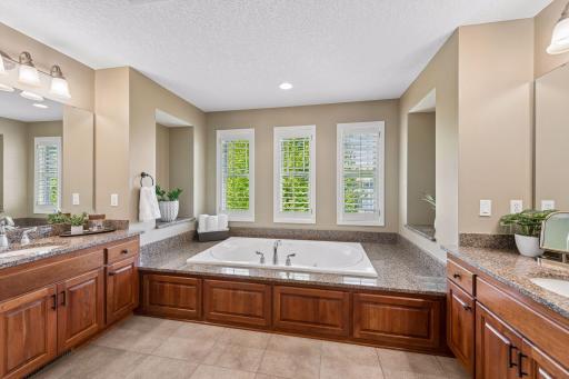 195 Prairie Creek Road, Hamel, MN 55340