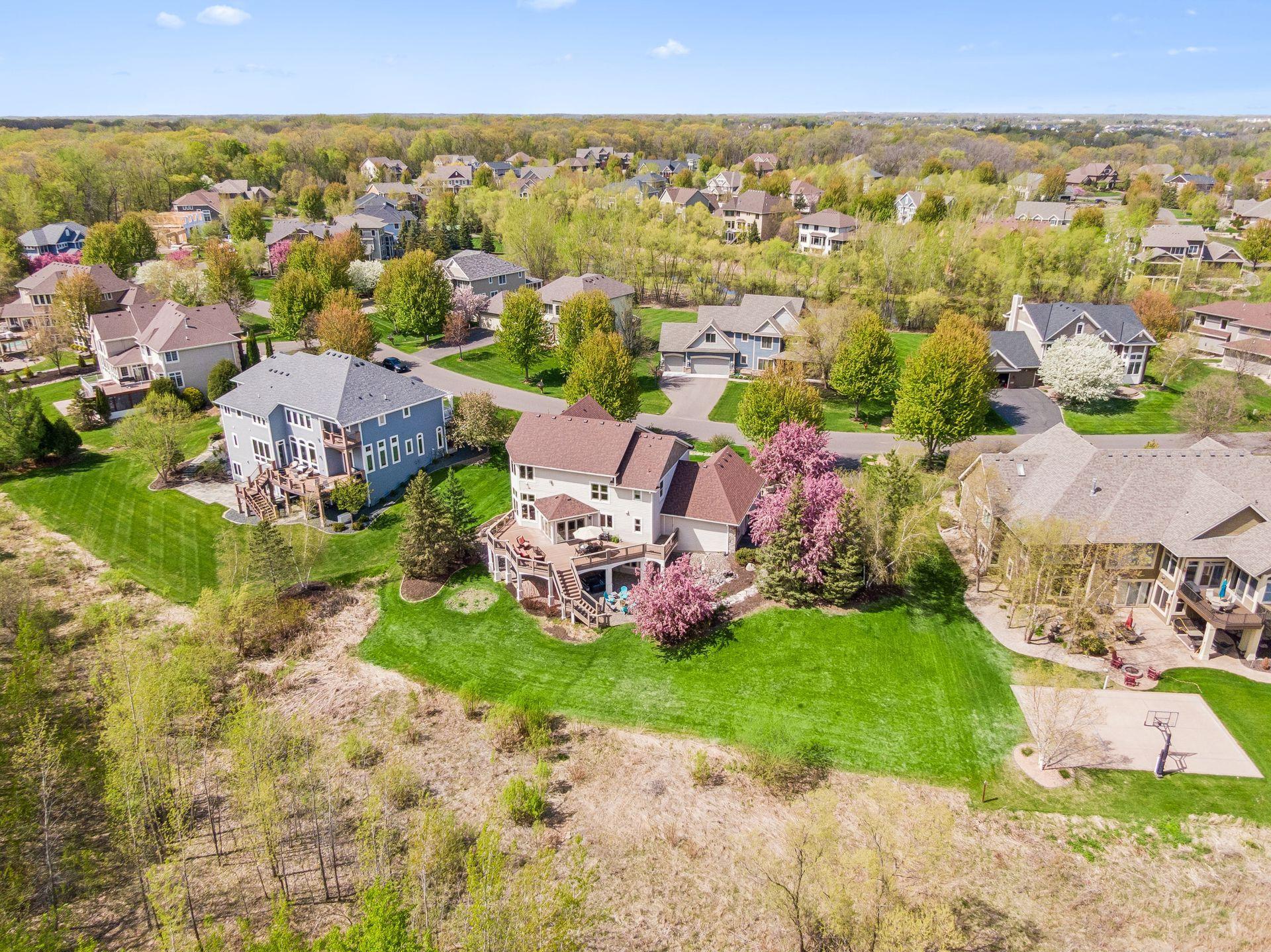 Hard to find flat & private backyard