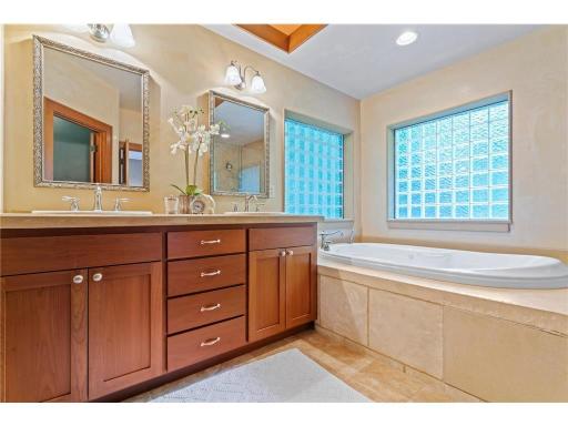 1211 Lonsdale Boulevard E, Northfield, MN 55057