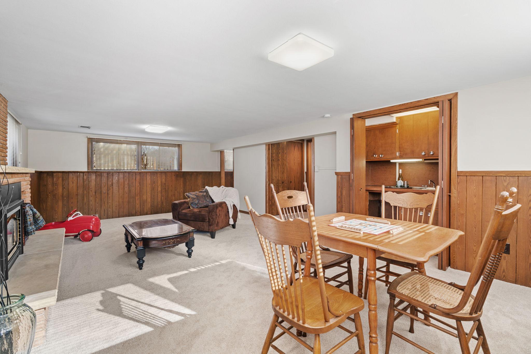 Plenty of space for a game table