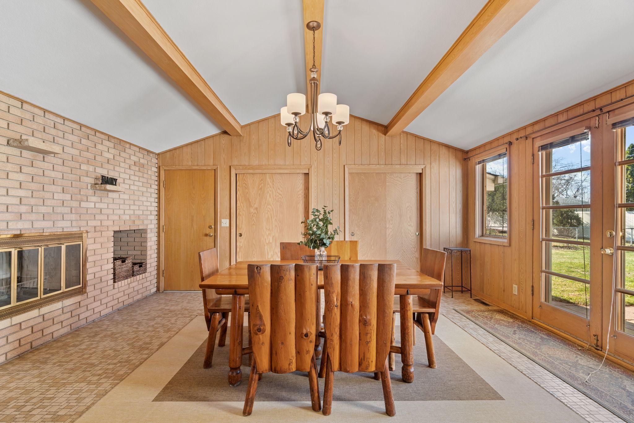 This vaulted space offers room for large gaterings