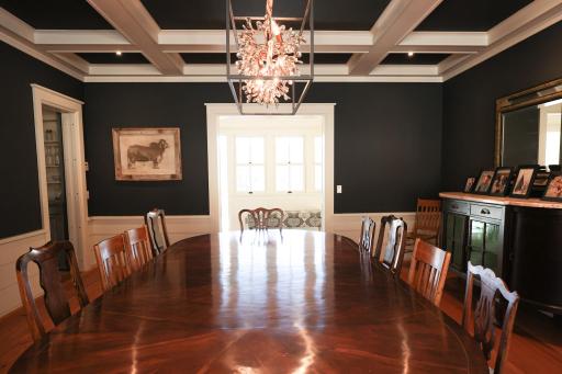 9350 Forest Rd_diningroom3.jpg