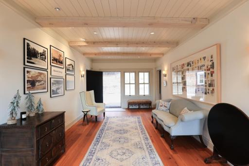 9350 Forest Rd_frontroom4.jpg
