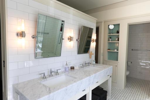 9350 Forest Rd_masterbathroom3.jpg