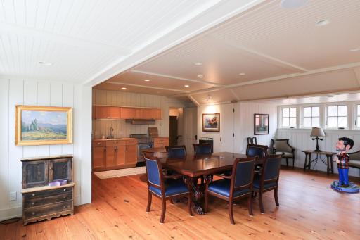 9350 Forest Rd_MILsuite6.jpg