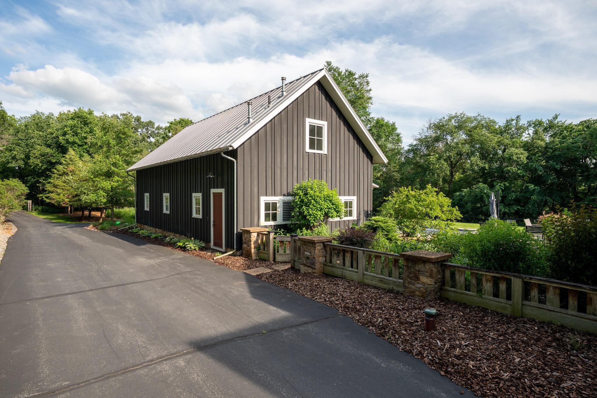 9350 Forest Rd, Cannon Falls-28.jpg