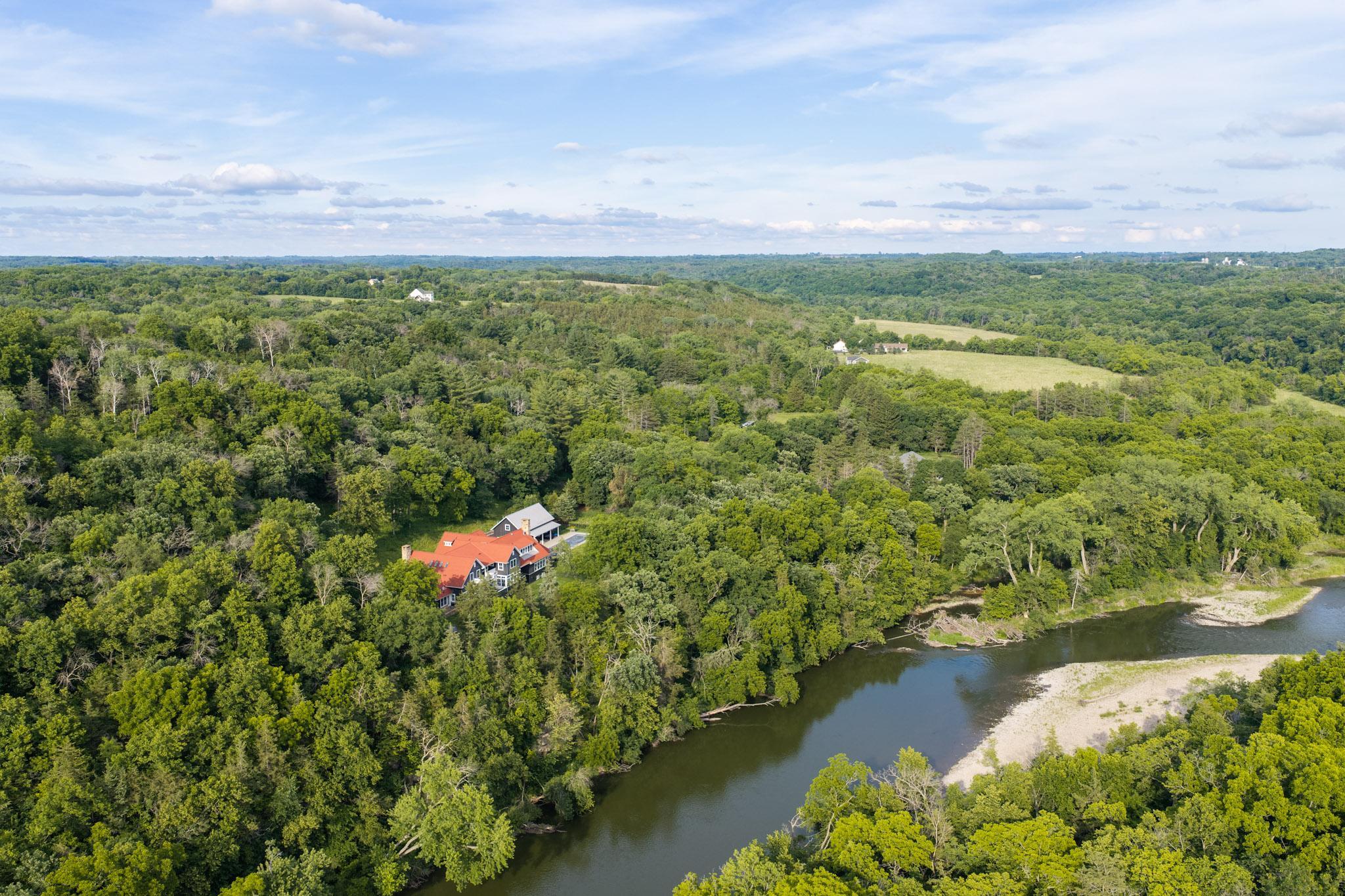 9350 Forest Rd, Cannon Falls-2.jpg