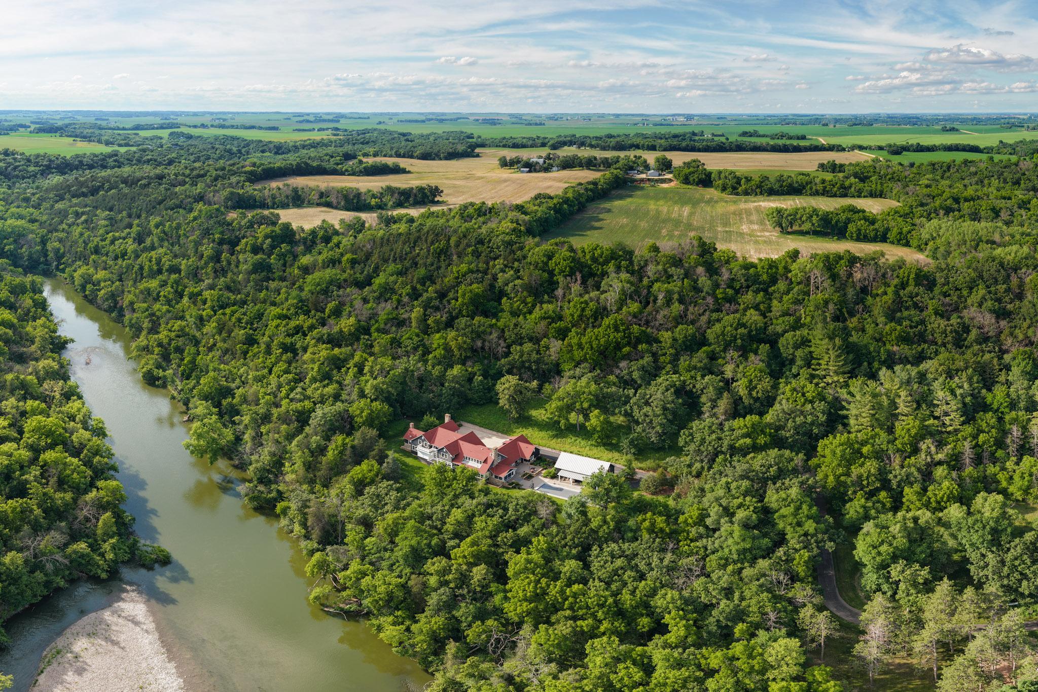 9350 Forest Rd, Cannon Falls-1.jpg