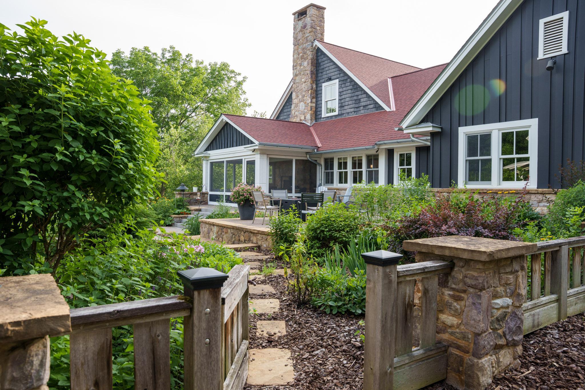 9350 Forest Rd, Cannon Falls-17.jpg