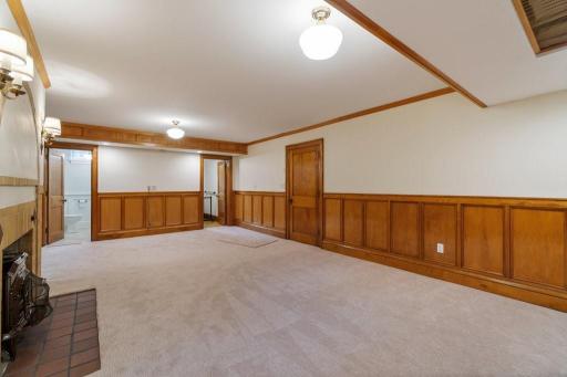 707 W Columbia Street, Chippewa Falls, WI 54729