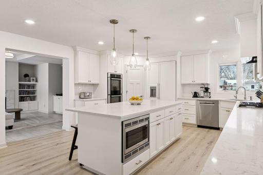 14 Woodland Road, Minneapolis, MN 55424