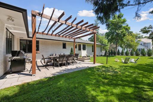 14 Woodland Road, Minneapolis, MN 55424