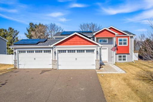 Photo for 704 Edgewood Street SW, Isanti, MN 55040 - listing #7033307 704 Edgewood Street SW, Isanti, MN 55040