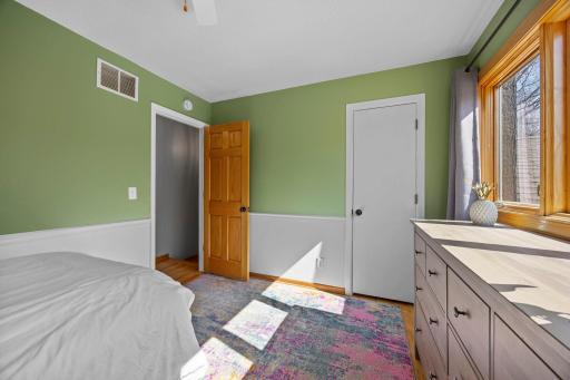 604 Thoreau Drive, Burnsville, MN 55337
