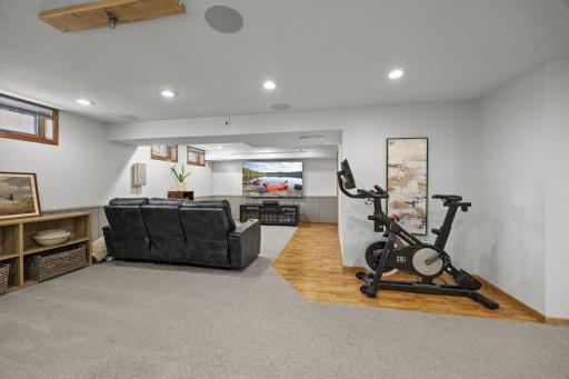 604 Thoreau Drive, Burnsville, MN 55337