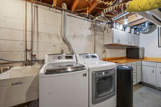 604 Thoreau Drive, Burnsville, MN 55337