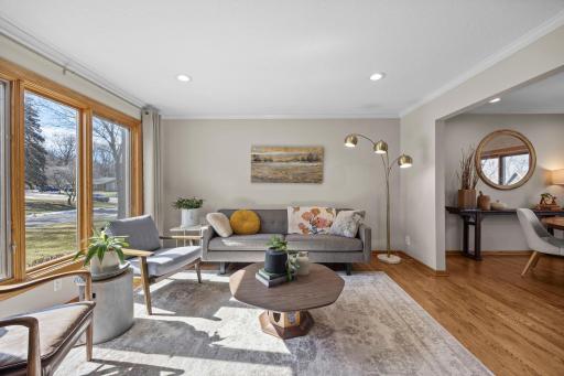 604 Thoreau Drive, Burnsville, MN 55337