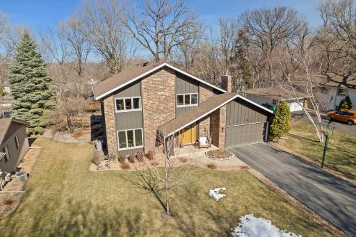 604 Thoreau Drive, Burnsville, MN 55337