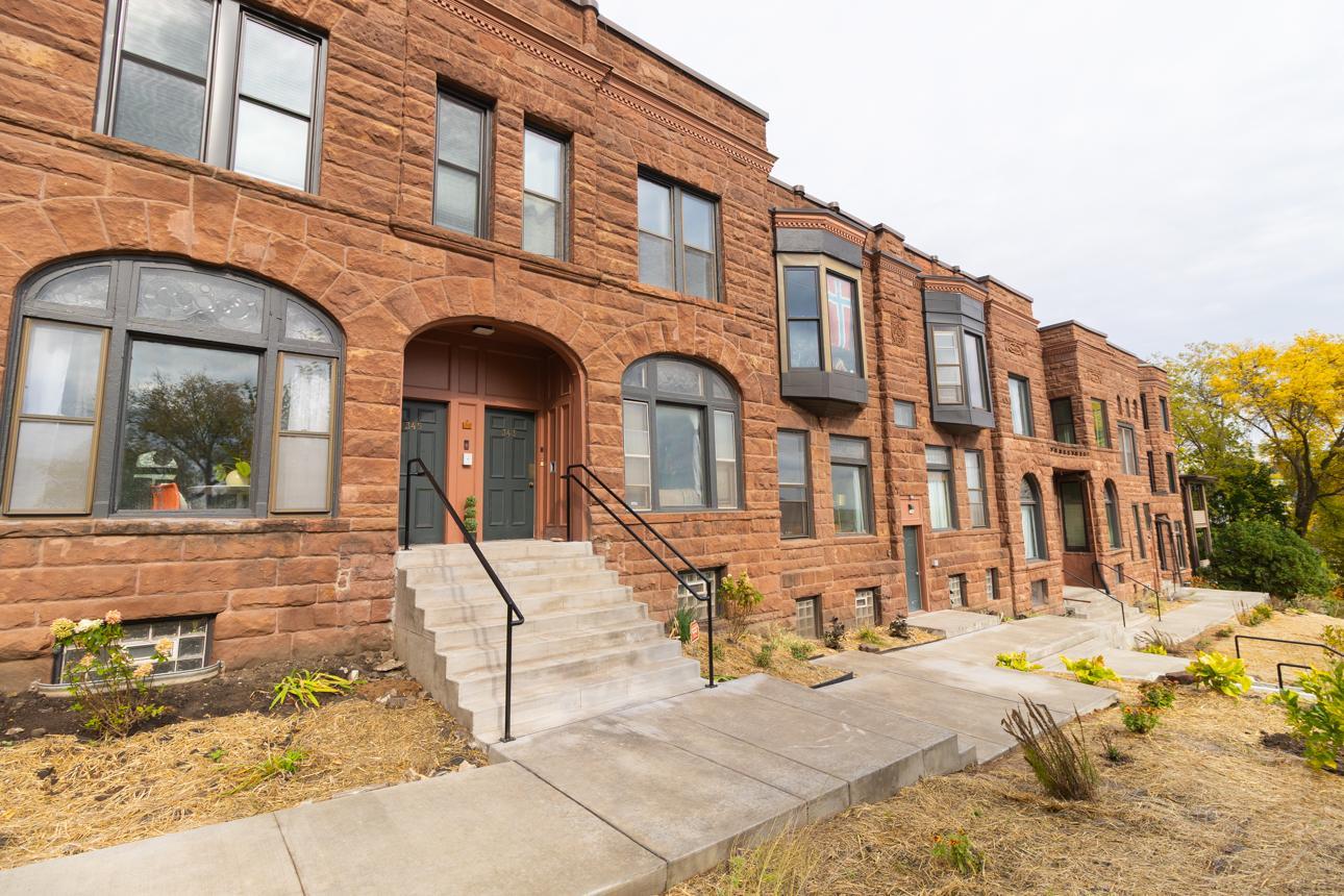 Welcome to 345 Ramsey St Unit 345B!