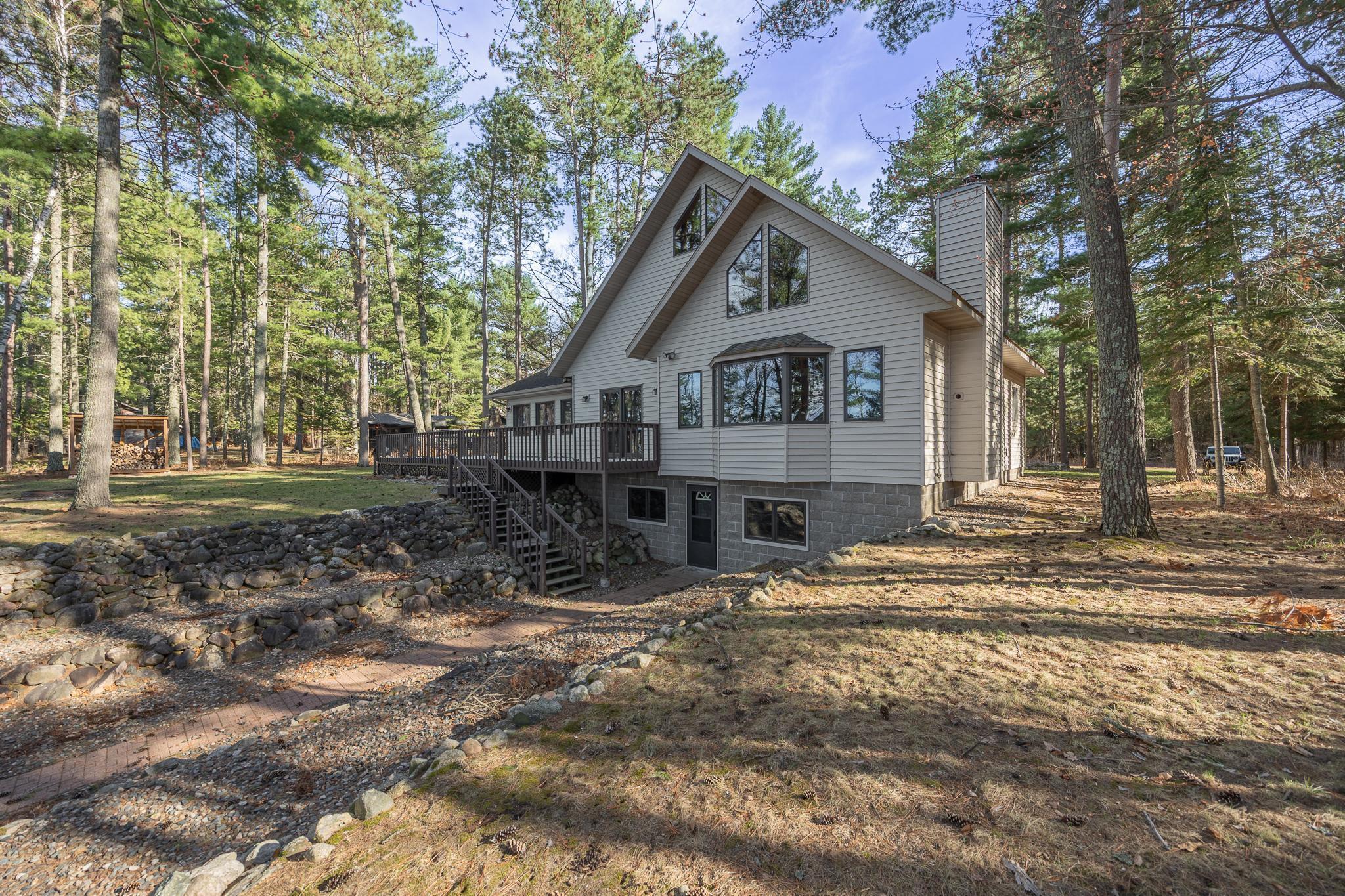 Welcome to 866 Wabedo Springs Rd NE Longville