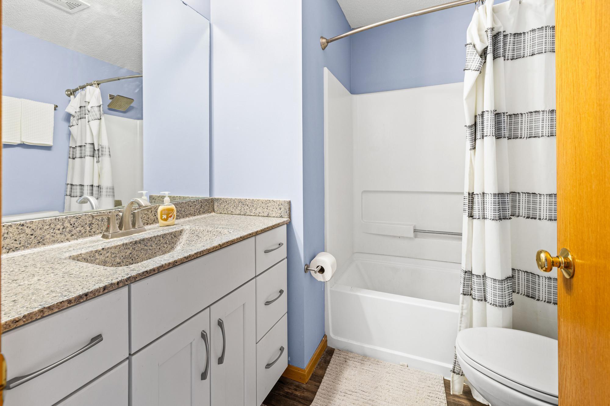 Upper level full bath