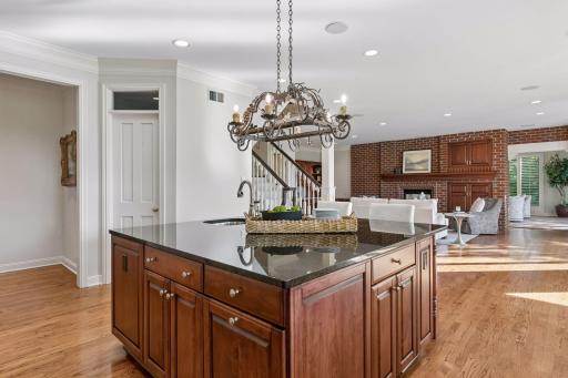 6 Island Road, Saint Paul, MN 55127