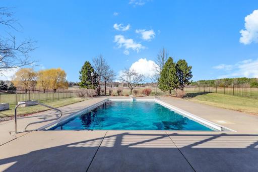 11545 Hillcrest Court N, White Bear Lake, MN 55110